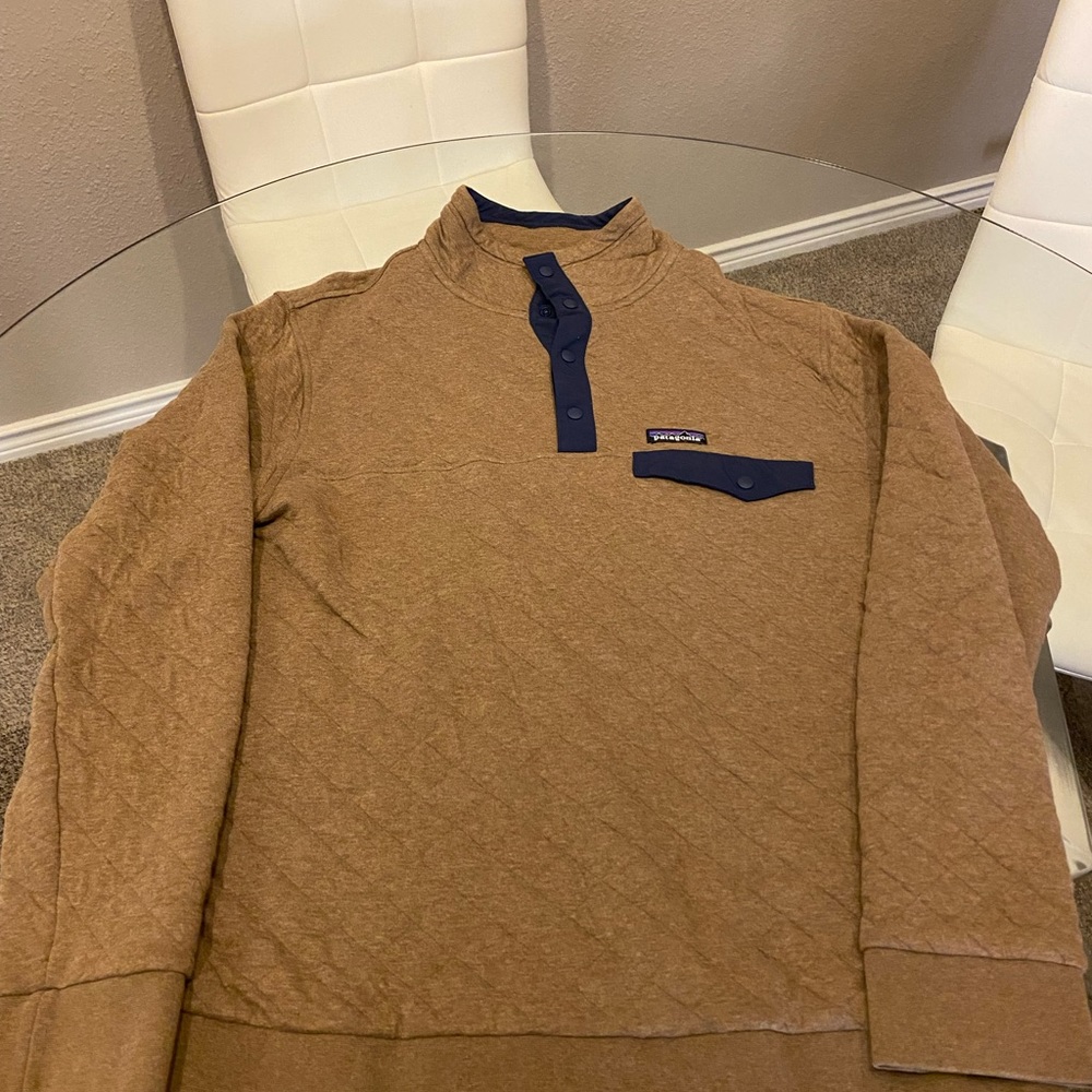 Patagonia pullover sweater